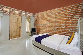 OYO 90279 Wartawan De Mansion