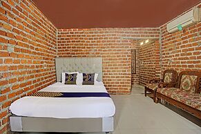 OYO 90279 Wartawan De Mansion