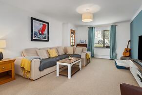 Woodfield House - Beautiful Tenby Cottage