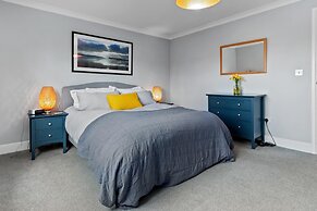 Woodfield House - Beautiful Tenby Cottage