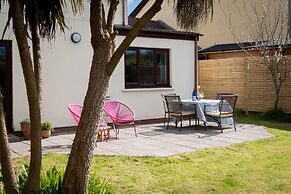 Woodfield House - Beautiful Tenby Cottage