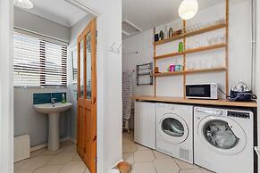 Woodfield House - Beautiful Tenby Cottage