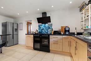 Woodfield House - Beautiful Tenby Cottage