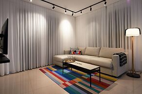 Yehuda Market Suite