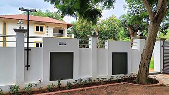 Queens Paradise Estate