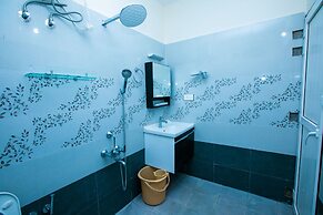 Queens Paradise Estate