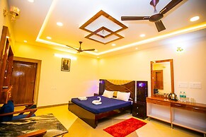 Queens Paradise Estate