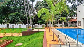 Queens Paradise Estate