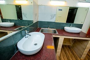 Queens Paradise Estate