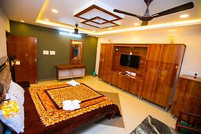 Queens Paradise Estate