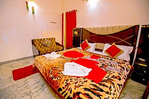 Queens Paradise Estate