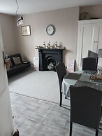 Charming Seafront 2-bed Apartment in Llandudno