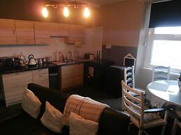 Charming Seafront 2-bed Apartment in Llandudno