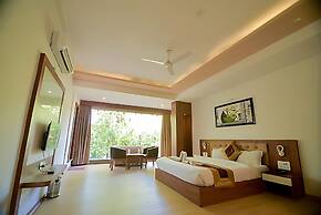 Gold Nest Rubystone Heritage