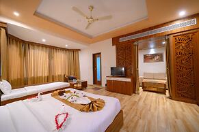 Gold Nest Rubystone Heritage