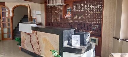 Gold Nest Rubystone Heritage