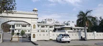 Gold Nest Rubystone Heritage