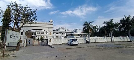 Gold Nest Rubystone Heritage