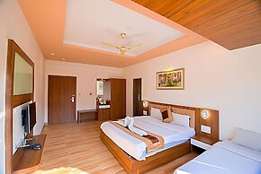 Gold Nest Rubystone Heritage