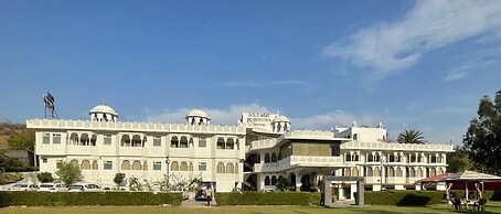 Gold Nest Rubystone Heritage