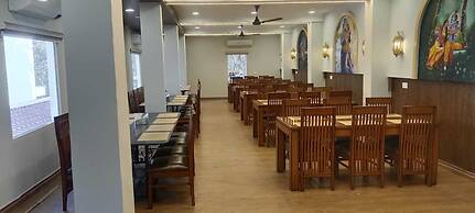 Gold Nest Rubystone Heritage