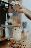 Sunny Palms Beach Bungalows