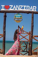 Sunny Palms Beach Bungalows