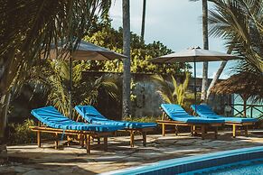 Sunny Palms Beach Bungalows