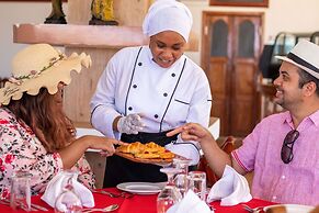 Sunny Palms Beach Bungalows