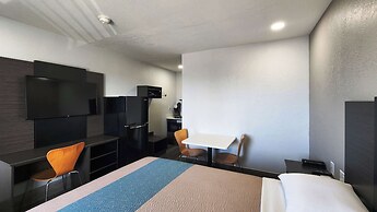 Studio 6 Galveston, TX