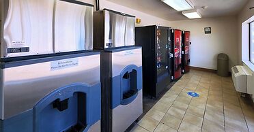 Studio 6 Webster, TX Houston - NASA Lake