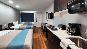 Studio 6 Webster, TX Houston - NASA Lake