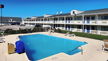 Studio 6 Webster, TX Houston - NASA Lake