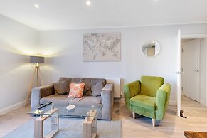 2 Bdrm Penthouse with parking Wycombe