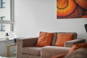 2 Bdrm Penthouse with parking Wycombe