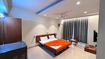 Hotel Sumanchandra Suites