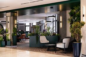 Dostyk Business Hotel