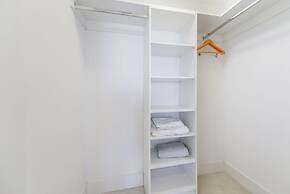 Luxury Condo, Spectacular Ocean View