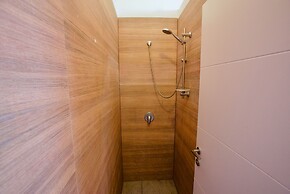 Jungle Jaffa Hostel Age 18 to 45