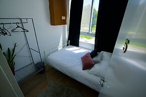 Jungle Jaffa Hostel Age 18 to 45