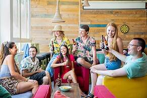 Jungle Jaffa Hostel Age 18 to 45