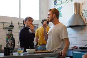 Jungle Jaffa Hostel Age 18 to 45