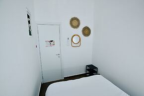 Jungle Jaffa Hostel Age 18 to 45