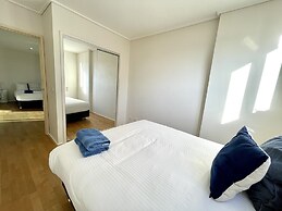 Readyset Apartments at Dockside