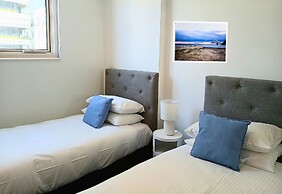 Readyset Apartments at Dockside