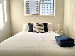 Readyset Apartments at Dockside