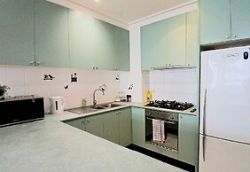 Readyset Apartments at Dockside