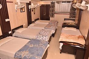 Goroomgo Comfort Hostel Charbagh Lucknow
