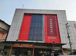 Sawkmie Hotel