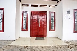 OYO LIFE 92034 Jay Homestay Syariah